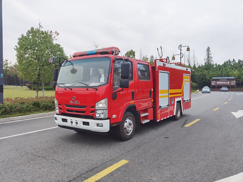 五十铃3.5吨泡沫消防车
