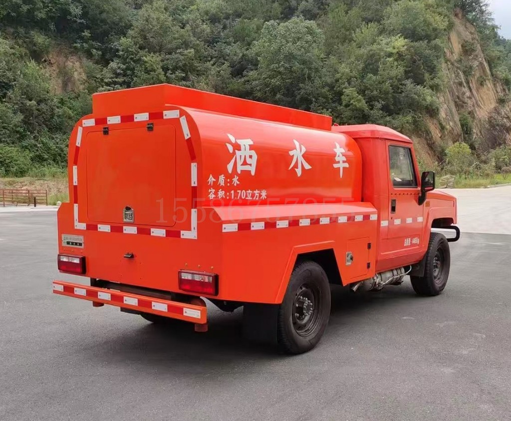 1.7吨四驱森林消防车