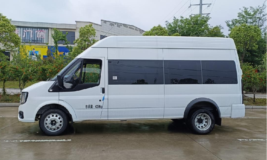 15座森林消防运兵车
