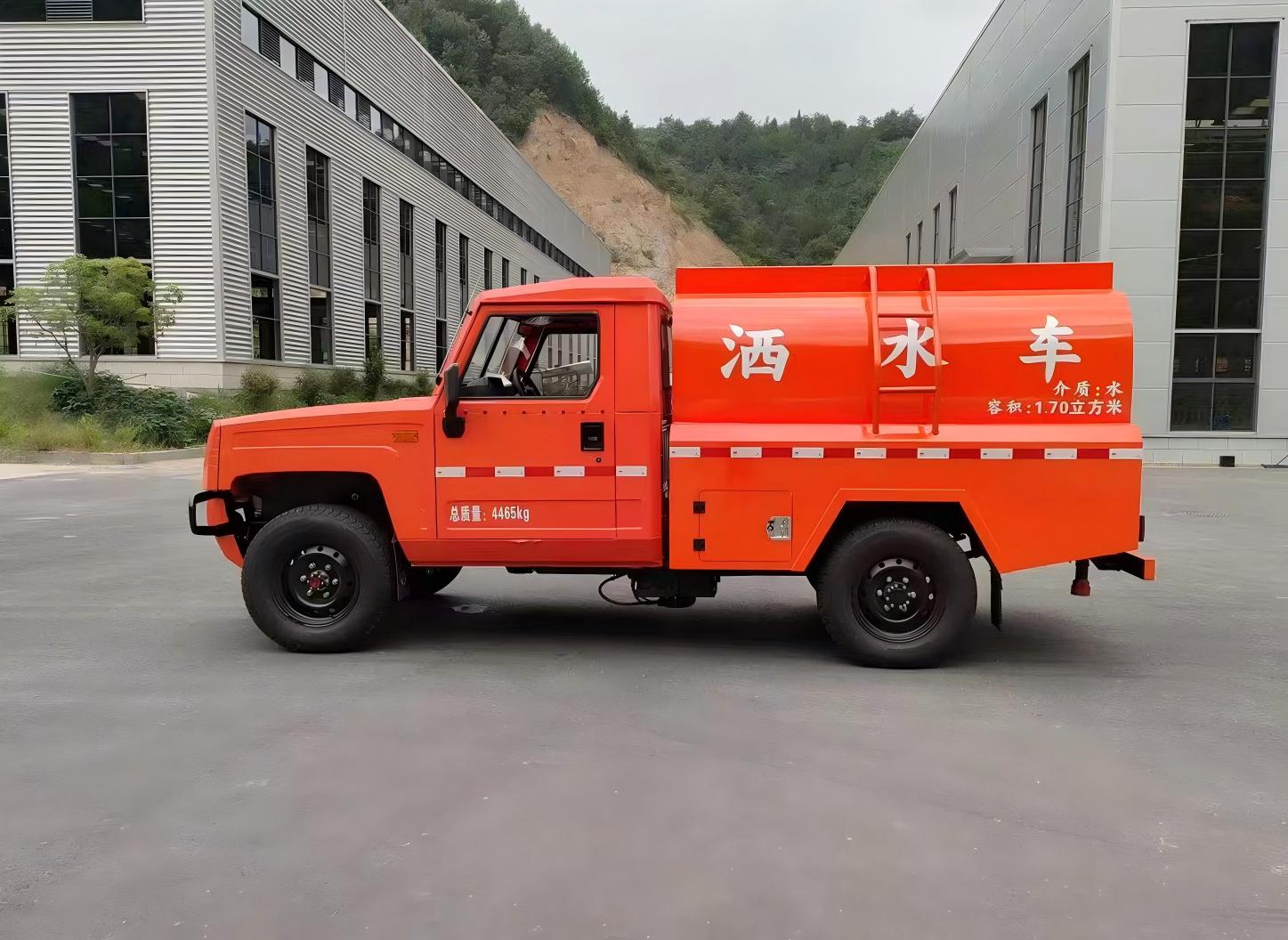 1.7吨四驱森林消防车